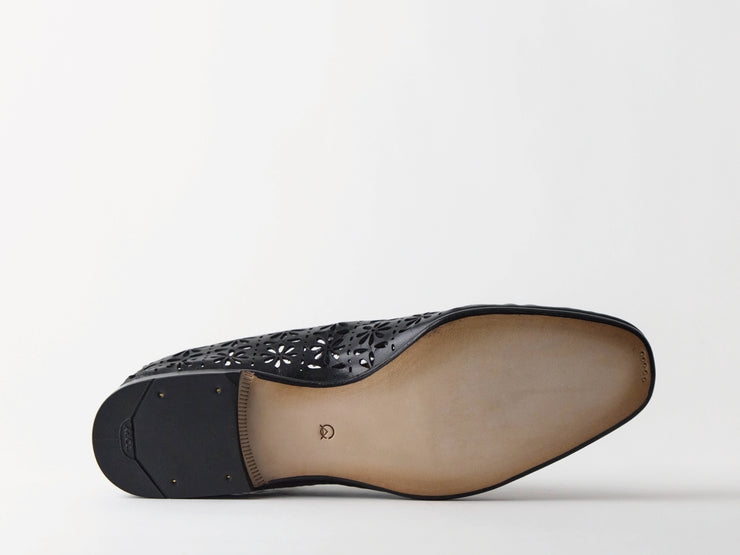 STYLE. A0094 CUT PUMPS