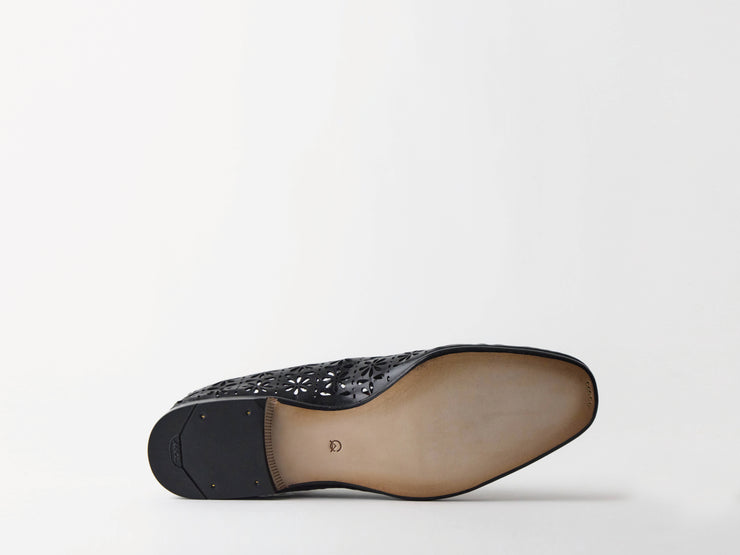 STYLE. A0094 CUT PUMPS