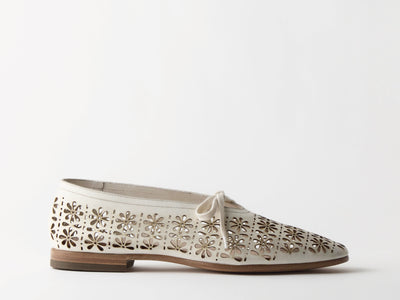 STYLE. A0094 CUT PUMPS