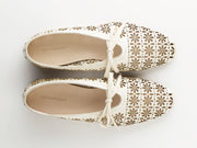 STYLE. A0094 CUT PUMPS