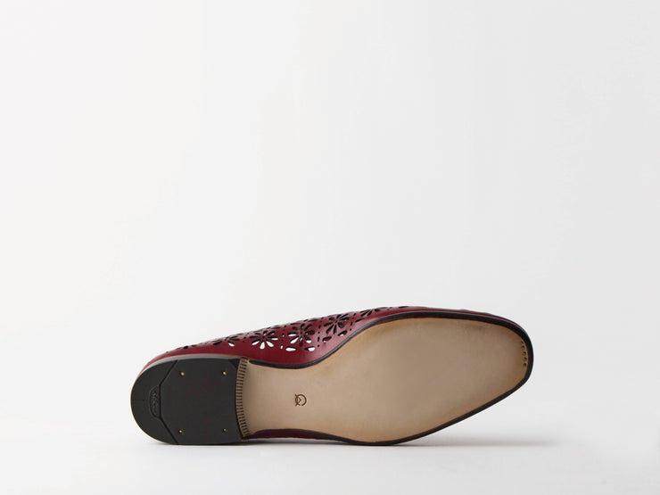 STYLE. A0094 CUT PUMPS