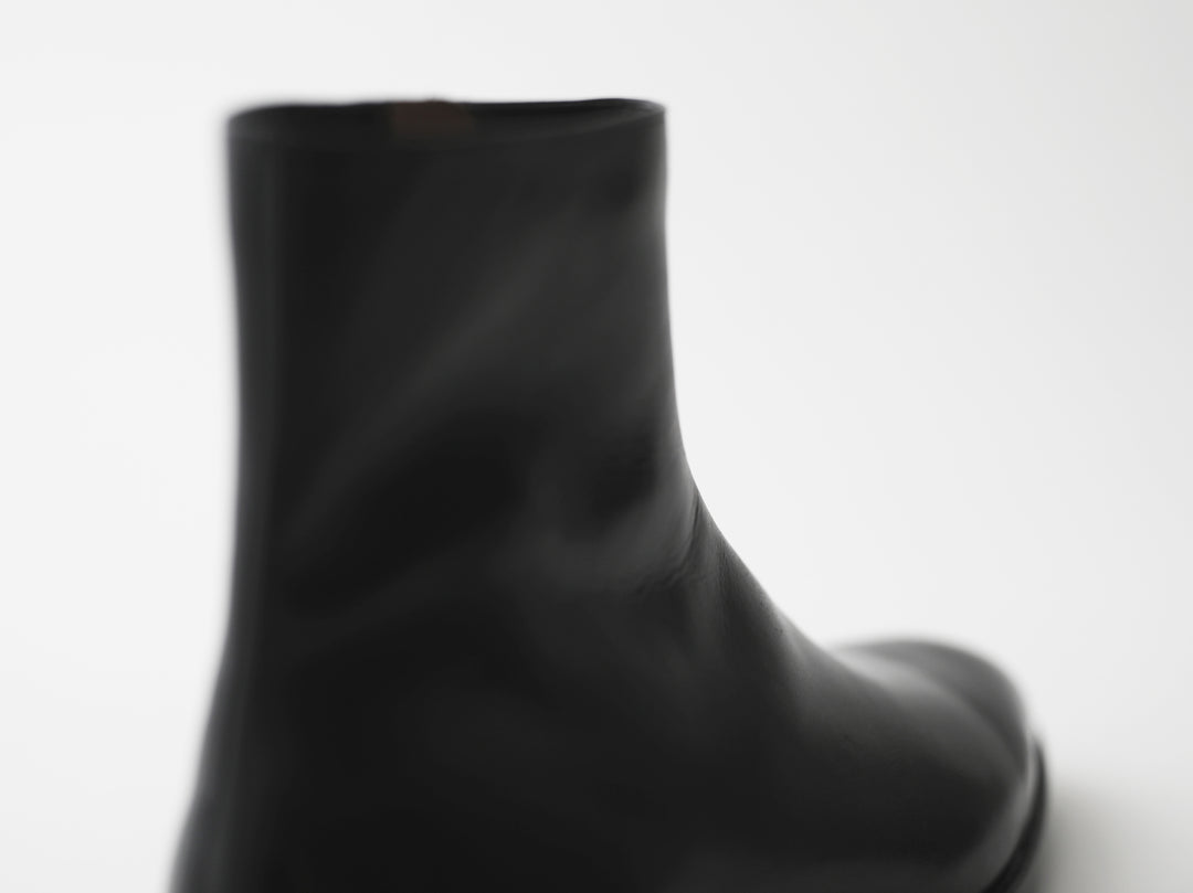 STYLE. A134 SEAMLESS BOOTS – CALMANTHOLOGY
